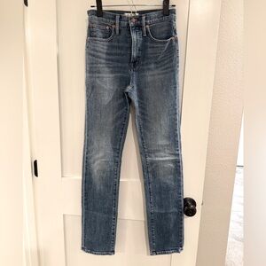 Madewell Full Length Classic Straight Jean size 25